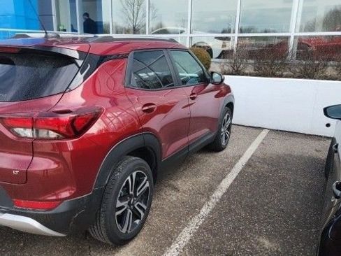 Used 2023 Chevrolet TrailBlazer LT image 3