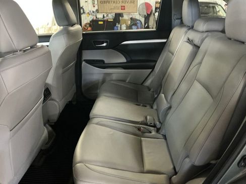 Certified 2018 Toyota Highlander XLE image 20