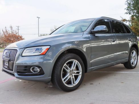 Used 2016 Audi Q5 2.0T Premium Plus w/ Technology Package AWD/4WD image 3