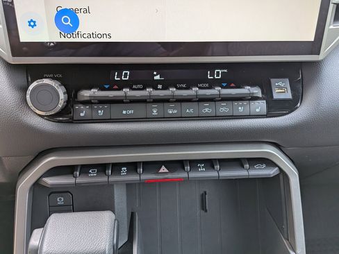 Used 2025 Toyota Tundra Limited w/ TRD Off-Road Package AWD/4WD image 25