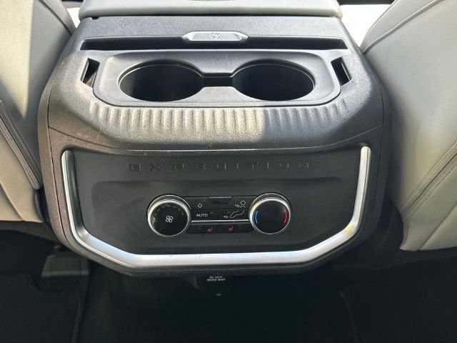 Certified 2025 Ford Expedition Platinum w/ Driver's Package AWD/4WD image 22