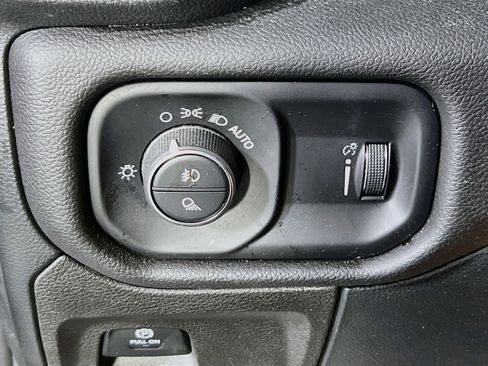 Used 2023 RAM 1500 Big Horn AWD/4WD image 10