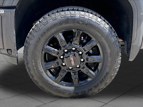 Certified 2026 GMC Sierra 2500 AT4 AWD/4WD image 11