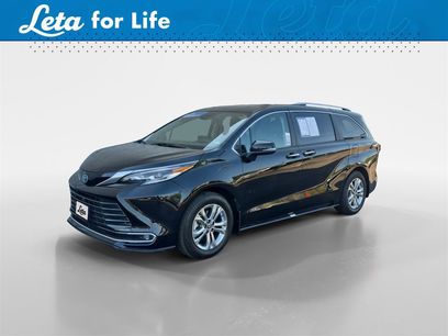 Used 2023 Toyota Sienna Platinum