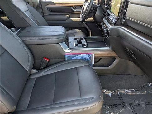 Used 2025 Chevrolet Silverado 2500 LT w/ All Star Edition image 18