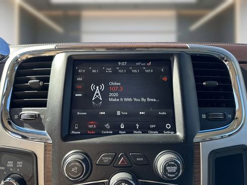 Used 2018 RAM 3500 Laramie AWD/4WD image 18