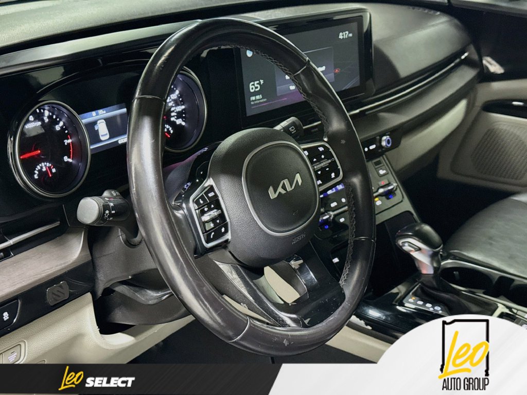 Used 2022 Kia Carnival EX FWD image 14