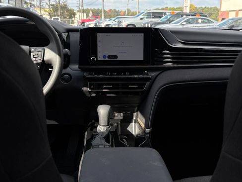 Used 2025 Toyota Camry LE image 25