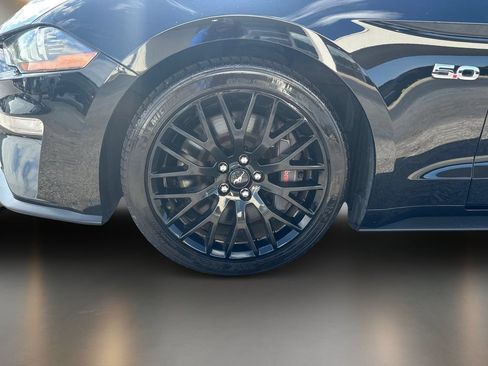 Used 2018 Ford Mustang GT w/ GT Performance Package RWD image 10