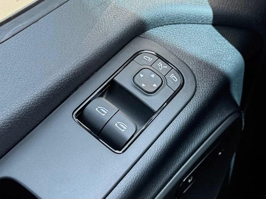 New 2026 Mercedes-Benz Sprinter 2500 image 18