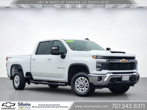 Used 2025 Chevrolet Silverado 2500 LT AWD/4WD image 1