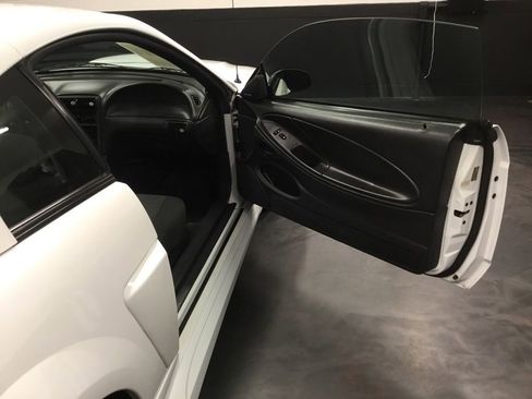 Used 2002 Ford Mustang GT image 34