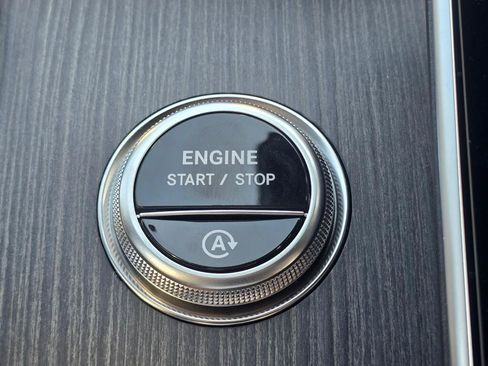 New 2026 Mercedes-Benz C 300 4MATIC Sedan image 41