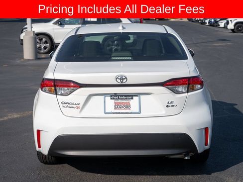 Used 2026 Toyota Corolla LE FWD image 4