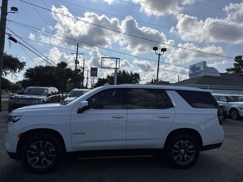 Used 2022 Chevrolet Tahoe LT w/ Luxury Package RWD image 4