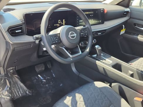 New 2025 Nissan Kicks SV w/ SV Premium Package image 11