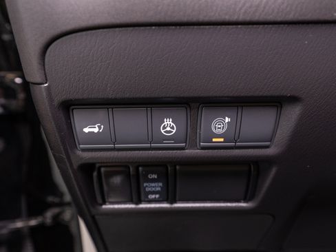 Used 2022 Nissan Armada Platinum RWD image 34