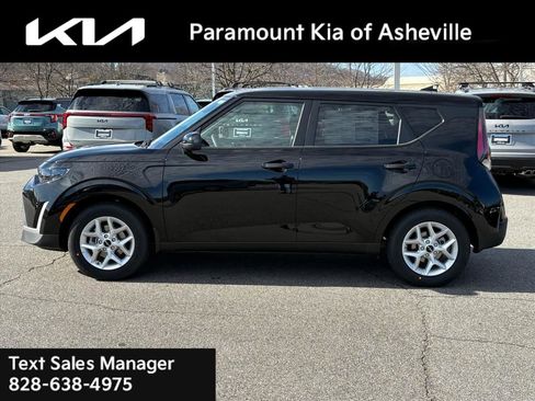 New 2025 Kia Soul LX image 3