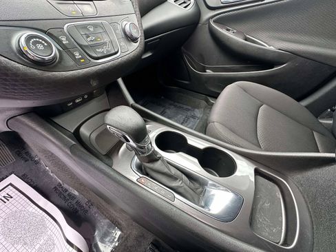 Used 2022 Chevrolet Malibu LS image 13