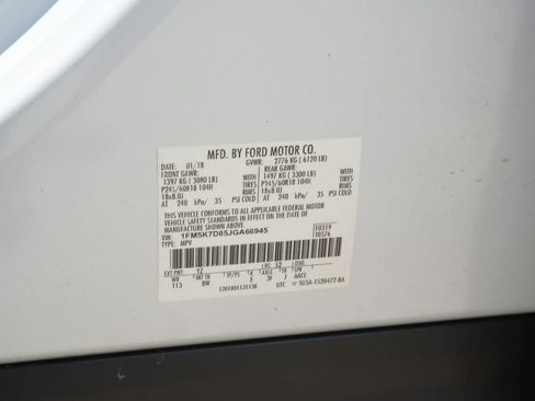 Used 2018 Ford Explorer XLT FWD image 26