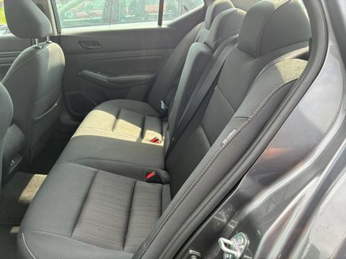 Used 2025 Nissan Altima 2.5 SV FWD image 20
