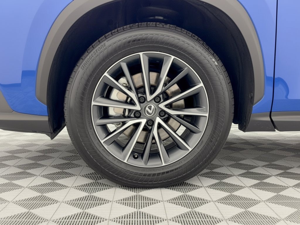 Certified 2025 Lexus NX 250 FWD w/ Towing Package (2000 Lbs) image 14