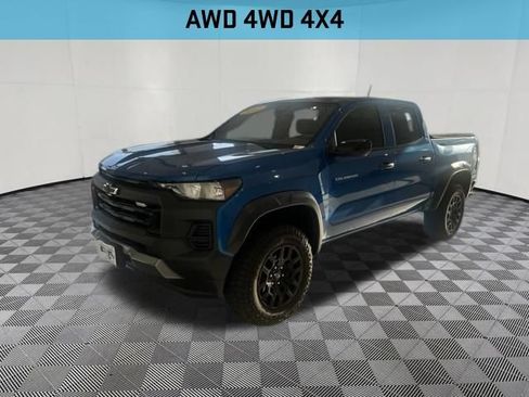Used 2023 Chevrolet Colorado Trail Boss w/ Safety Package AWD/4WD image 4