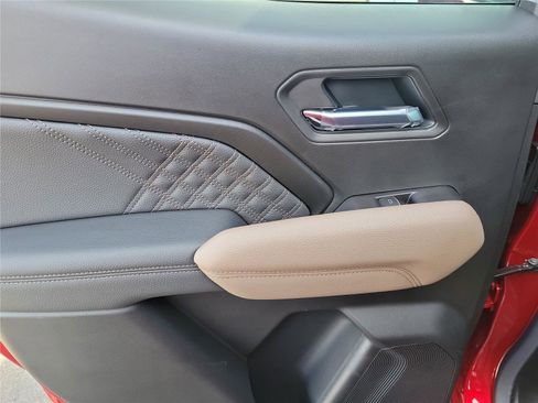 New 2026 GMC Canyon Denali image 14