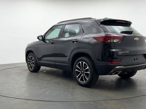 Used 2025 Chevrolet TrailBlazer LT FWD image 6