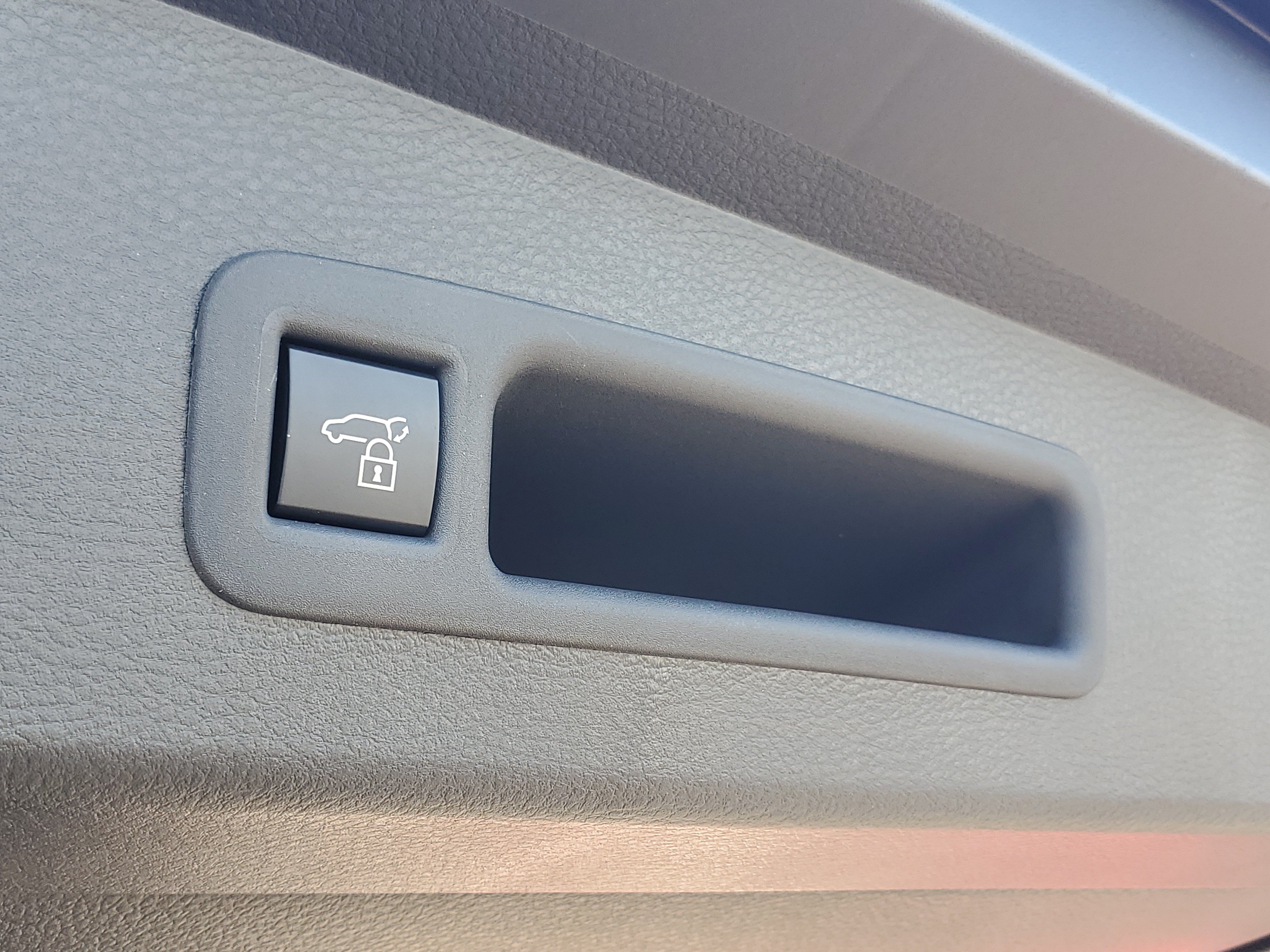 New 2026 Toyota Sienna Platinum AWD/4WD image 12