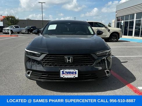 Used 2025 Honda Accord Touring image 4