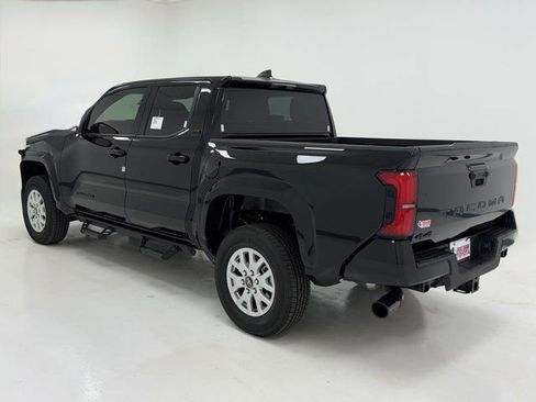 New 2026 Toyota Tacoma SR5 AWD/4WD image 37