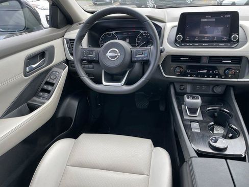 Certified 2024 Nissan Rogue SV w/ SV Premium Package AWD/4WD image 11