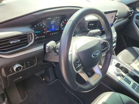 Used 2023 Ford Explorer XLT w/ Equipment Group 202A image 19