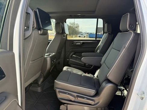 New 2026 Chevrolet Suburban Premier RWD image 16