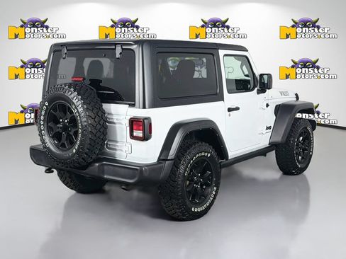 Used 2022 Jeep Wrangler Sport AWD/4WD image 5