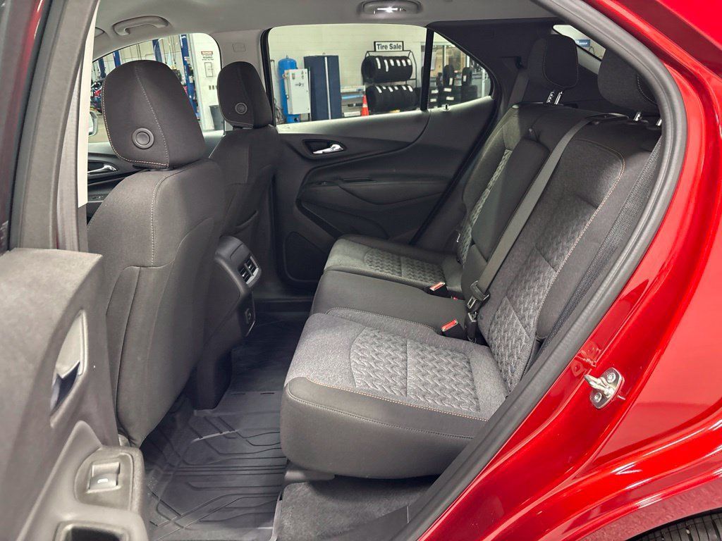 Used 2024 Chevrolet Equinox LT w/ LPO, Floor Liner Package AWD/4WD image 31