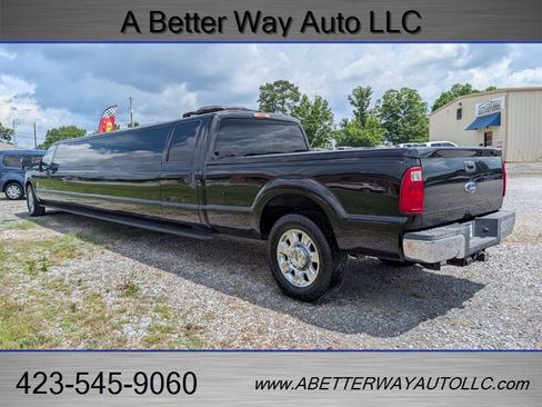Used 2011 Ford F350 XLT w/ XLT Premium Pkg RWD image 4