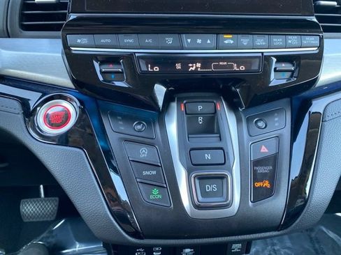 Used 2025 Honda Odyssey Touring image 20