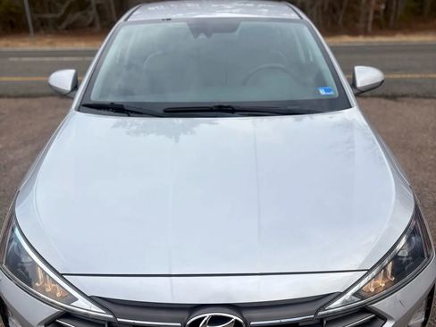Used 2019 Hyundai Elantra SEL image 6