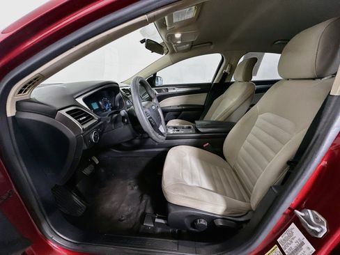 Used 2017 Ford Fusion S FWD image 13