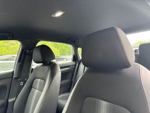 Used 2025 Honda Civic Sport image 15