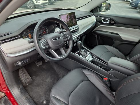 Certified 2022 Jeep Compass Limited AWD/4WD image 16