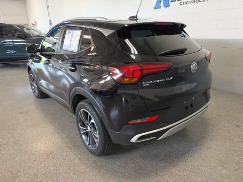Used 2023 Buick Encore GX Select w/ Safety Package II AWD/4WD image 4