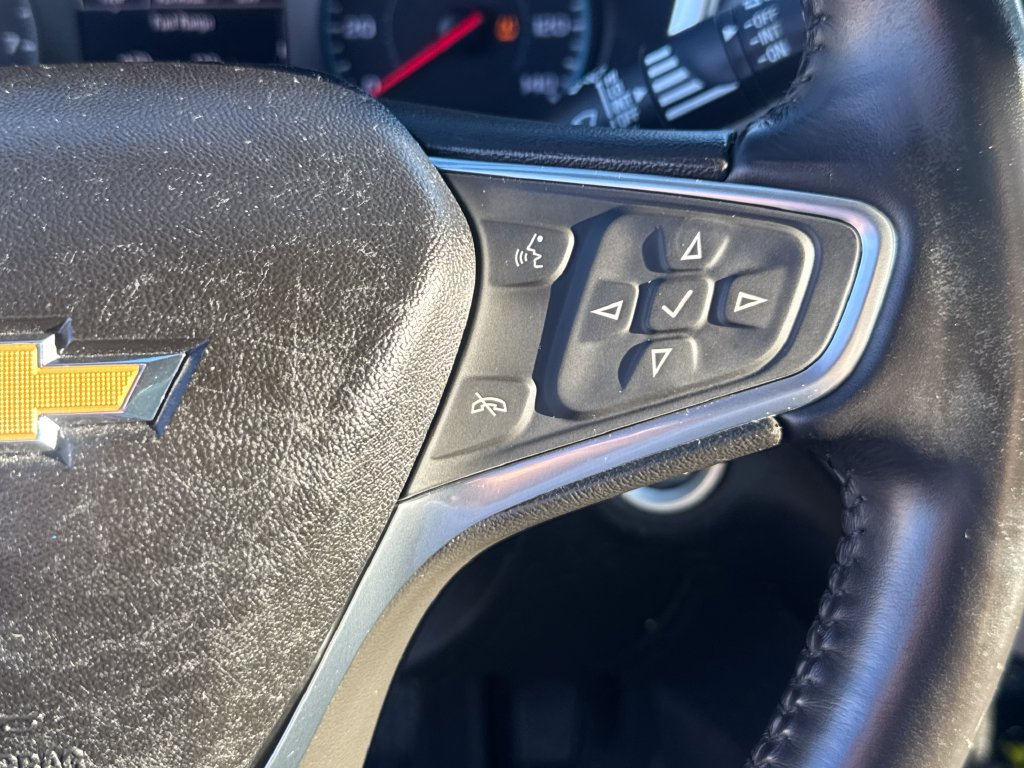 Used 2018 Chevrolet Equinox LT FWD image 16