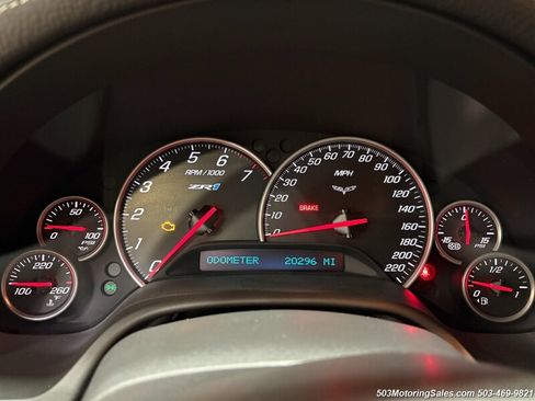 Used 2009 Chevrolet Corvette ZR1 w/ Preferred Equipment Group RWD image 10