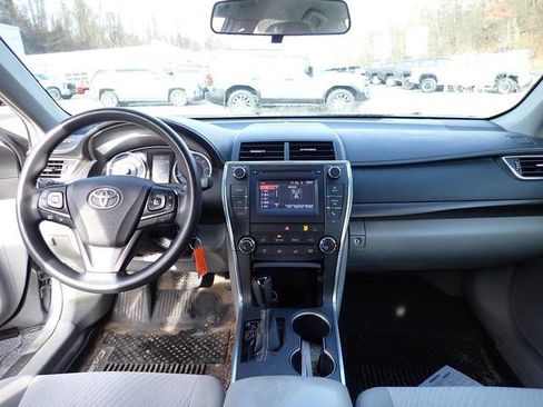 Certified 2017 Toyota Camry LE image 12