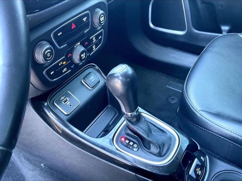 Used 2019 Jeep Compass Altitude image 15