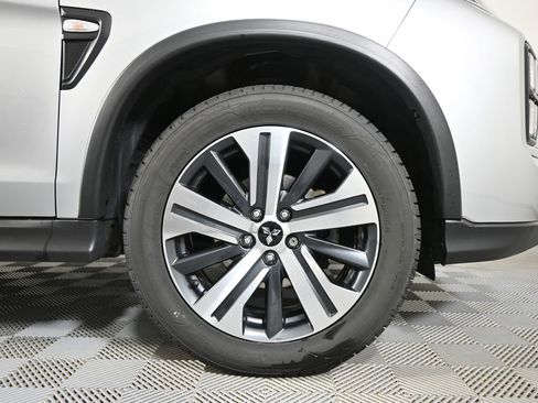 Used 2020 Mitsubishi Outlander Sport SE image 11