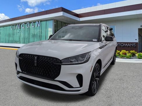 New 2026 Lincoln Aviator Black Label AWD/4WD image 8